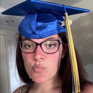 Meet your Posher, Emma